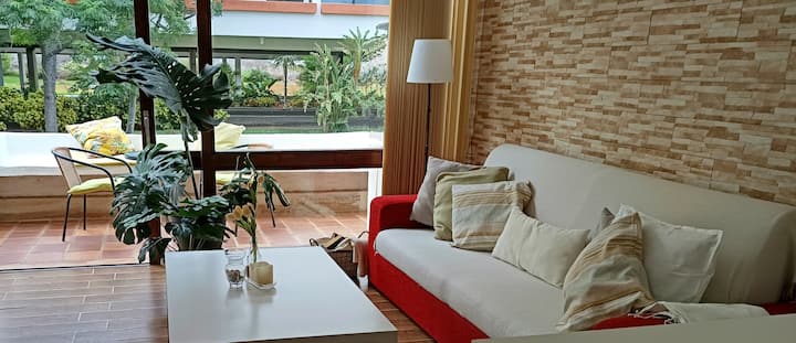 Vacaciones En Costa Del Silencio - Tenerife South Airport (TFS)
