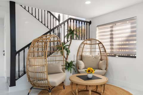 Successful Airbnb property: Tiki Retreat - Heated Salt Pool&Two King Bed Luxe in Deerfield Beach