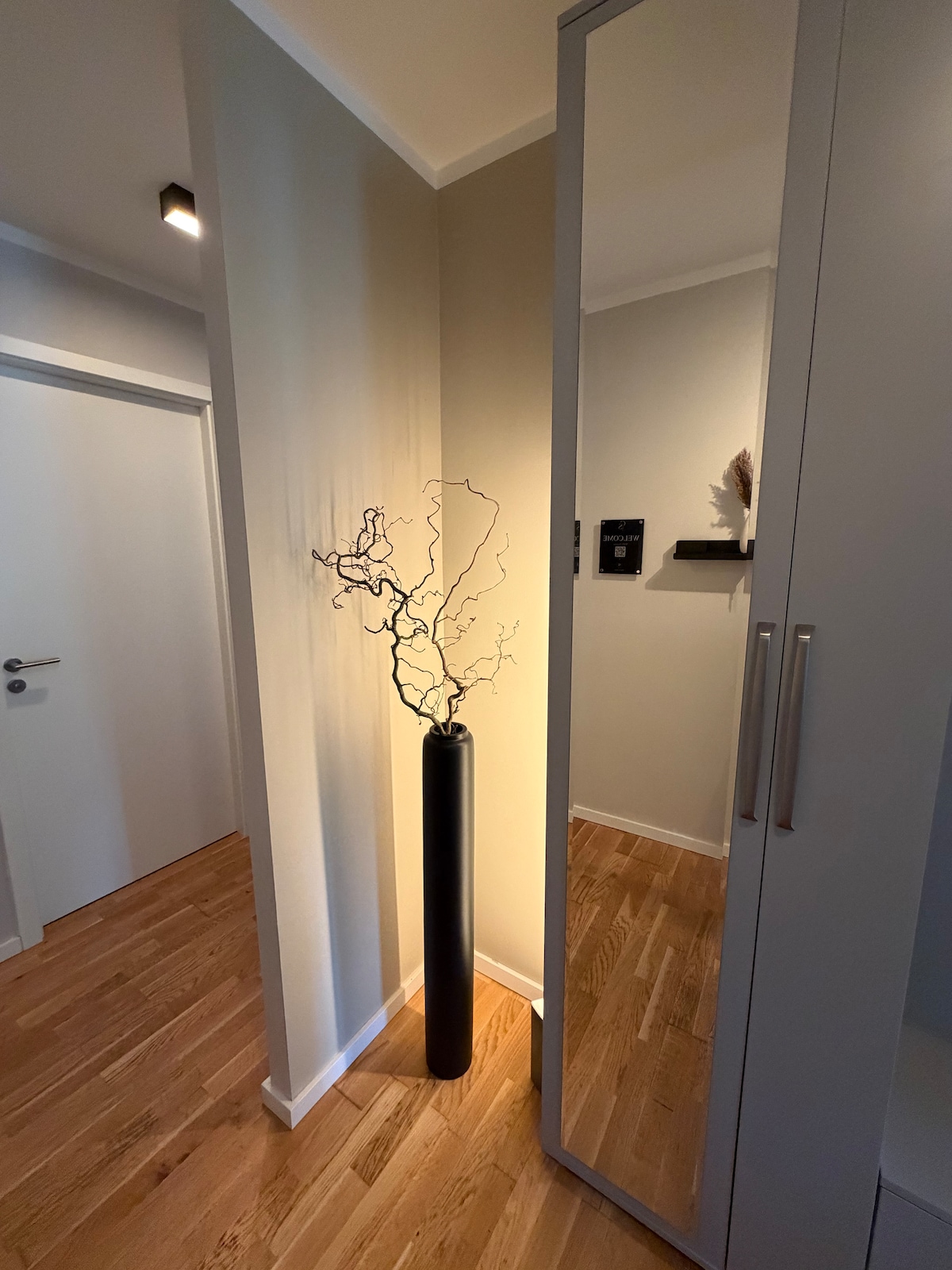 Stylish Champagne Suite next to Volksparkstadion