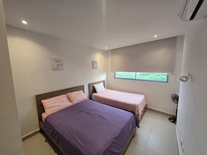 Klimatizovaná izba s dvoma lôžkami. Ideálne miesto na skupinové pobyty