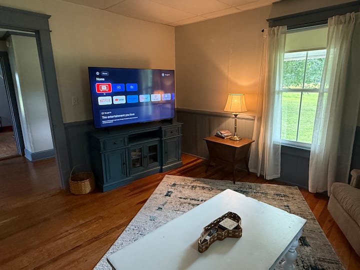 100+ Year Old Farm House - Rocky Mount, NC