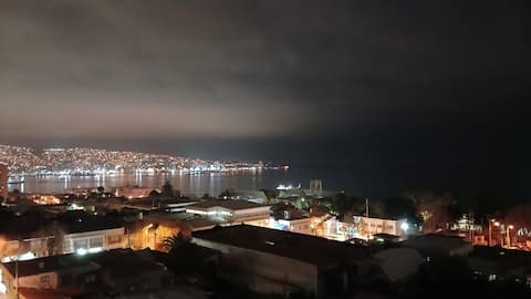 Top Airbnb: Apartment with ocean views in Valparaíso