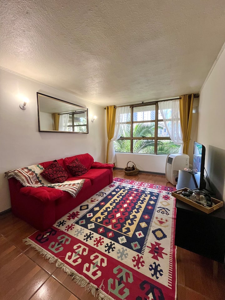 ფართო და კომფორტული მისაღები ოთახი