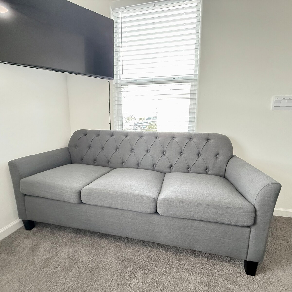 Successful Airbnb property: PrivateLuxurySuite Clean, Cozy, WiFi, Self CheckIn in Bakersfield