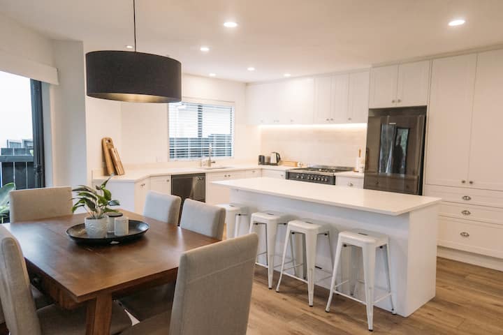 Meadowbank Family Home - Close To Train - Auckland
