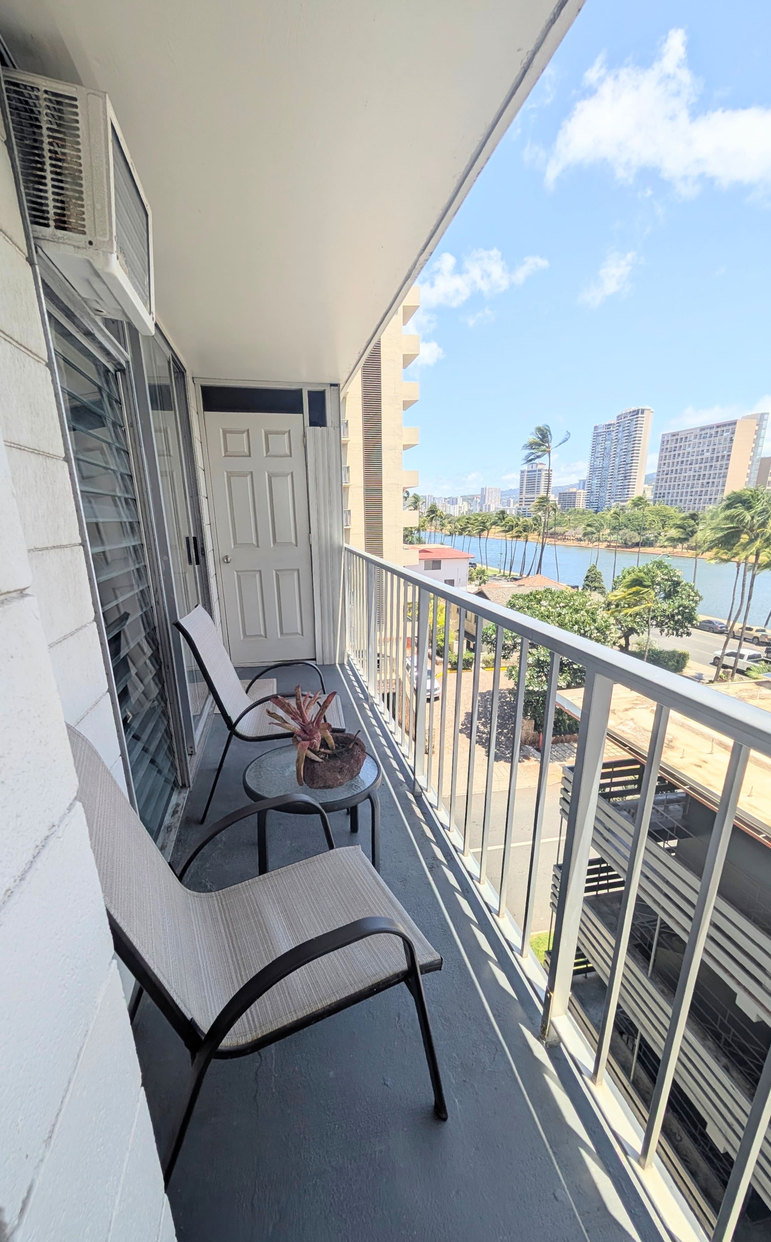 Condo in Honolulu · ★4.78 · 1 bedroom · 1 bed · 1 private bath - Image 9