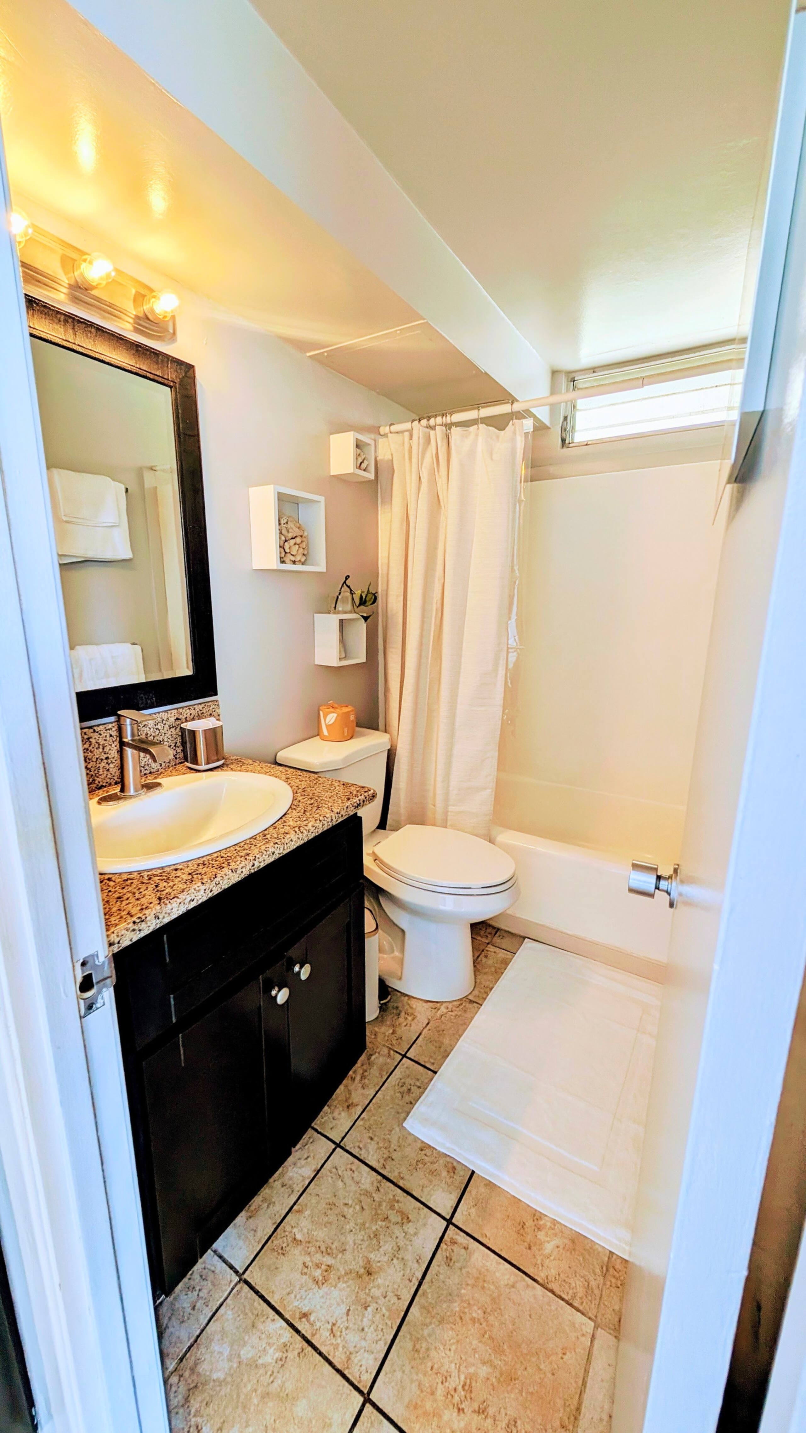 Condo in Honolulu · ★4.78 · 1 bedroom · 1 bed · 1 private bath - Image 7