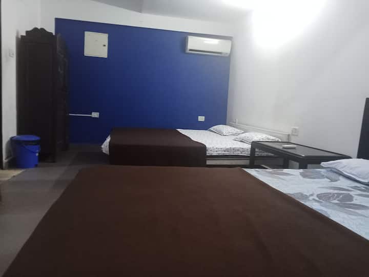 Bedroom 1 image 1