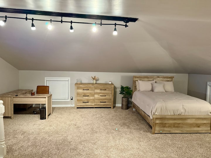 אתם תתעוררו רעננים וצעירים לאחר שהותכם בבית האגם היפהפה הזה.