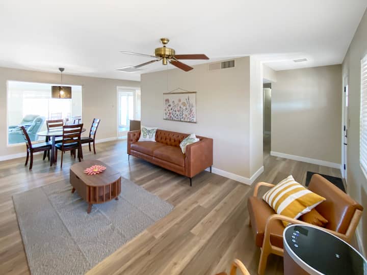 Golf Course | 55+ Sun City Mid Century Original - Sun City, AZ