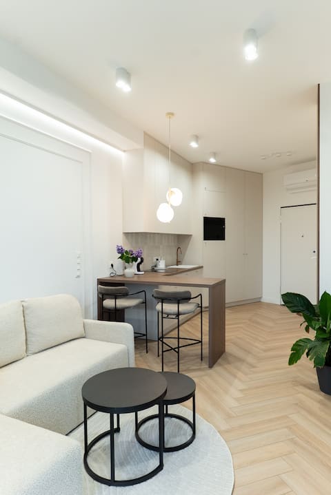 Popular Airbnb listing: Port Praski Suite in Praga Północ