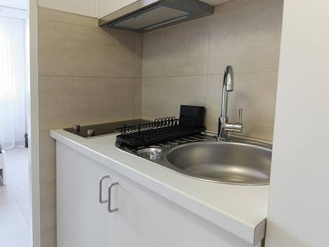 Successful Airbnb property: cozy and centrally located apartment. in Jonction