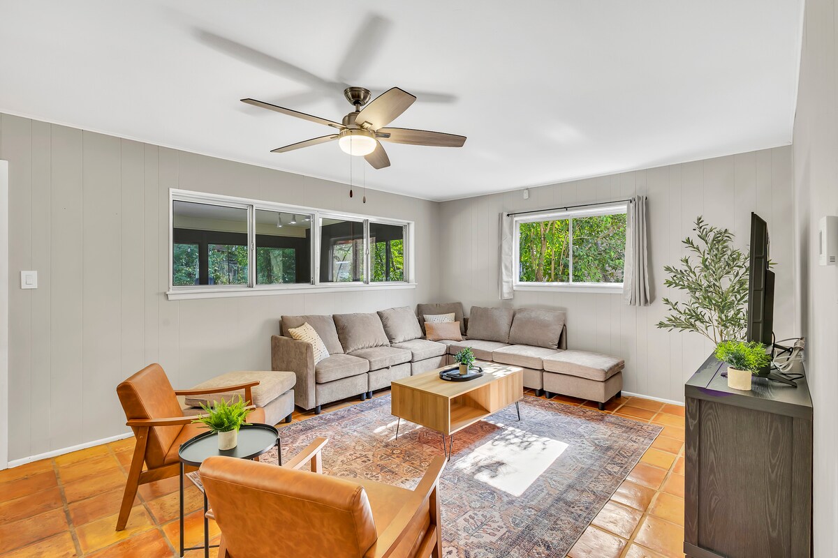 Top performing Airbnb: Private Pool | Lackland | Game Room | Coffee Bar in Woodlawn Hills/ Ingram Hills