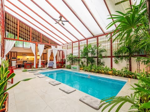 Uva Blue Villas - Pool House - AC, 3 Ensuite bedro