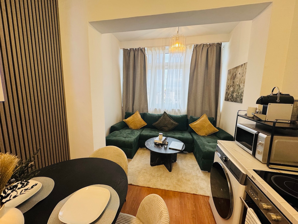 3-room city apartment with terrace Ost-5