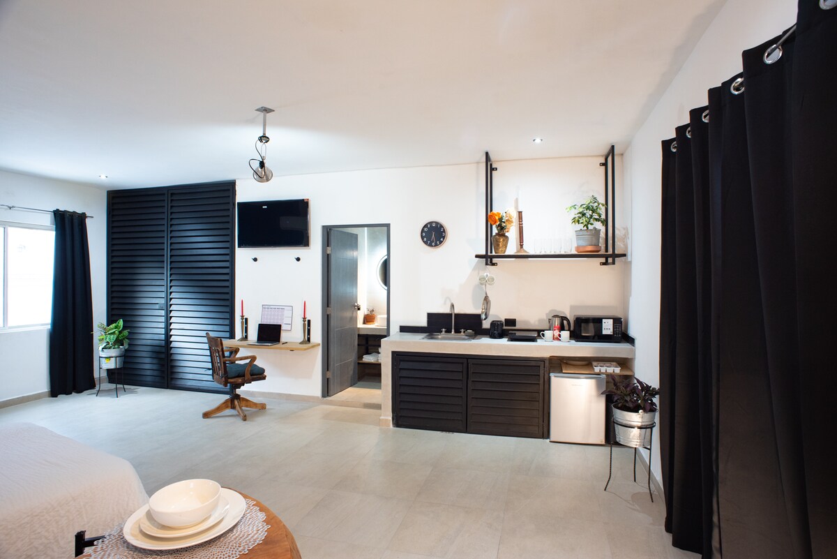 Anuncio de Airbnb popular: New panoramic rooftop 10 minutes from the consulate. en Monterrey