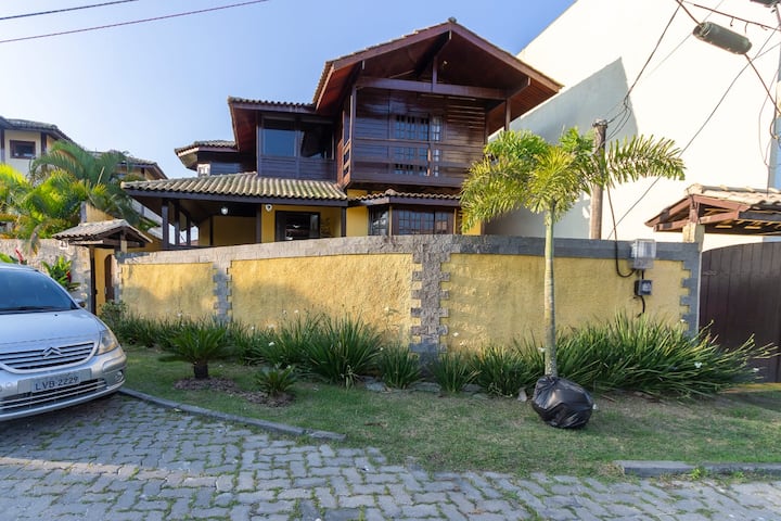 Casa Amarela | 5 Quartos + ÁRea Gourmet - Rio de Janeiro
