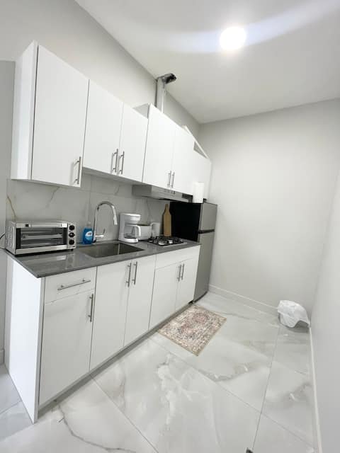 Successful Airbnb property: Unique Studio of downtown/ AC in Mc Cauley