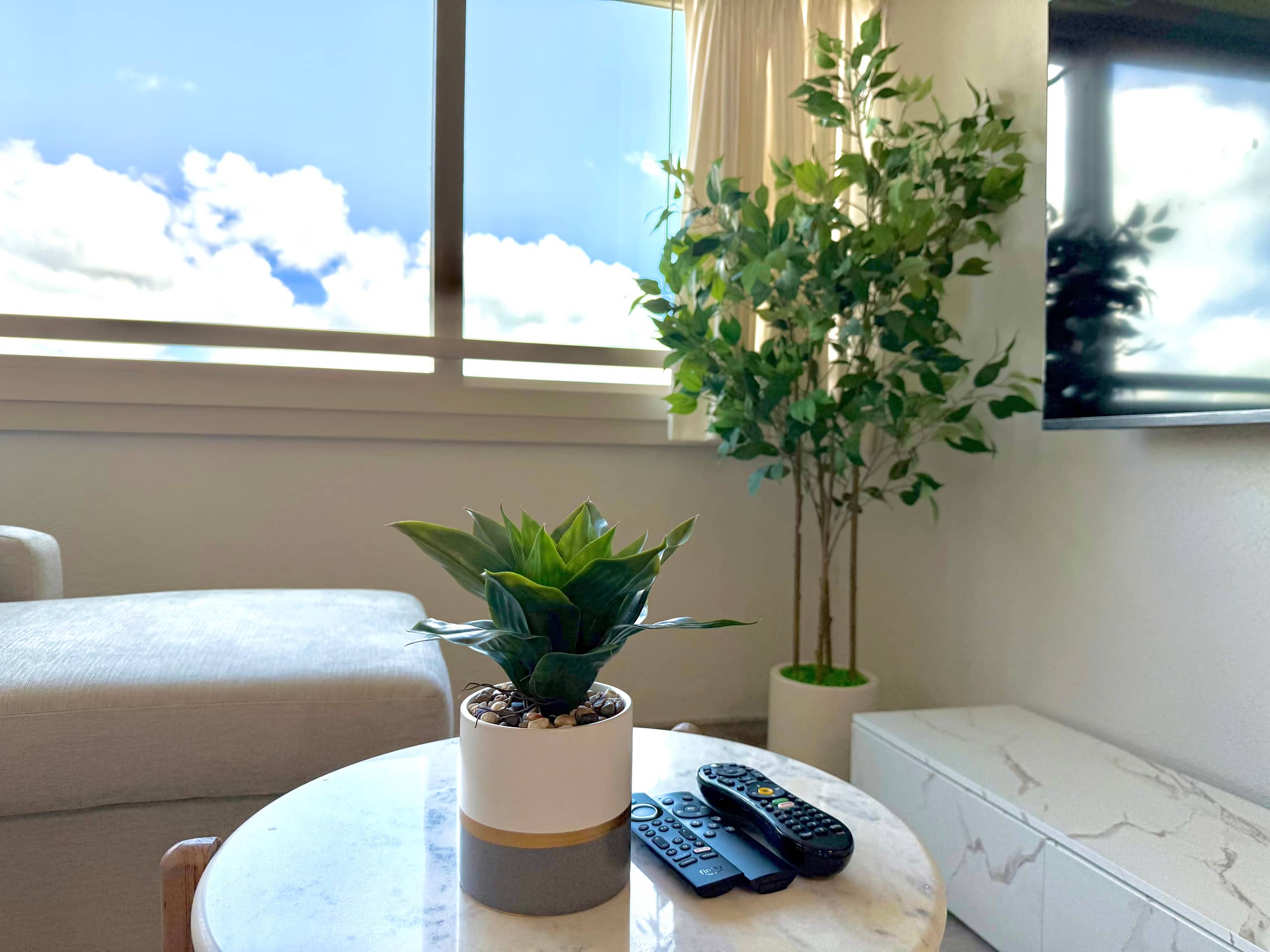 29High FL Views-2Rooms Group Stay Heart Waikiki - Image 6
