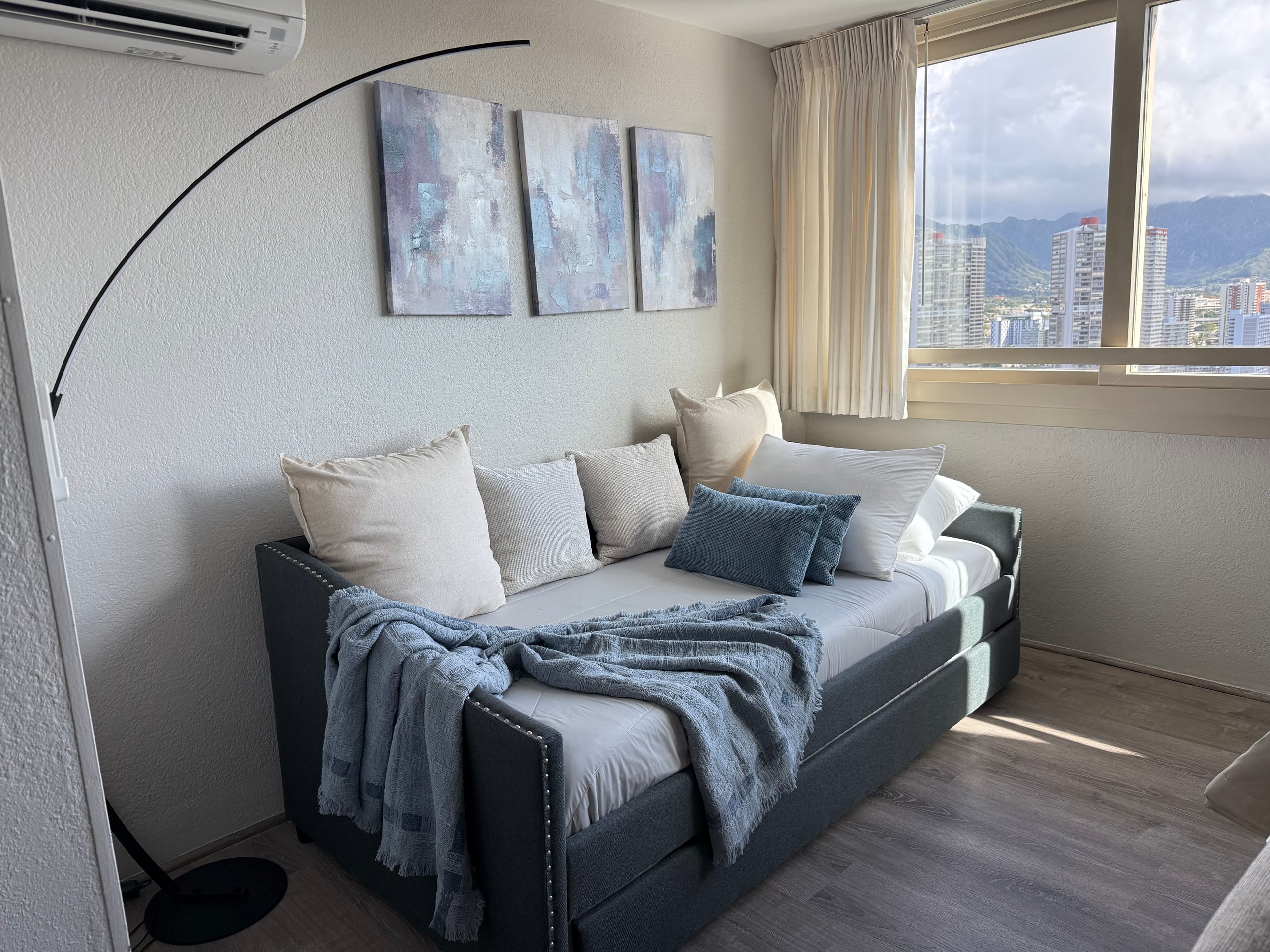 29High FL Views-2Rooms Group Stay Heart Waikiki - Image 12