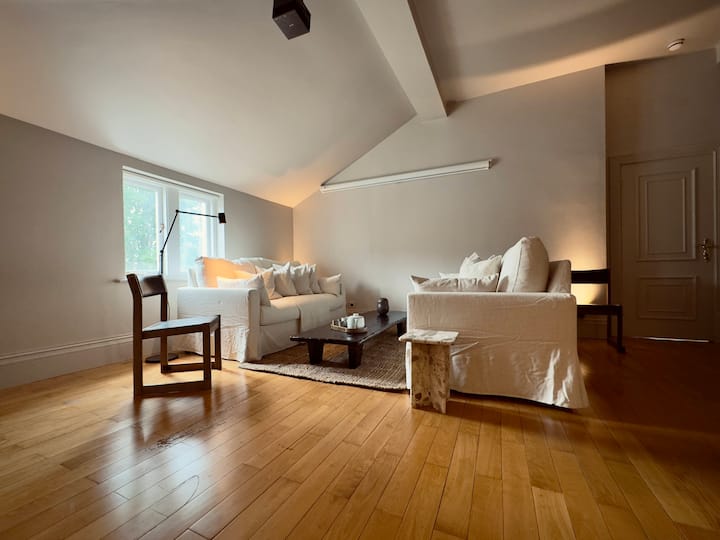Grand 2br Penthouse | 100" Cinema | Hyde Park - Marylebone