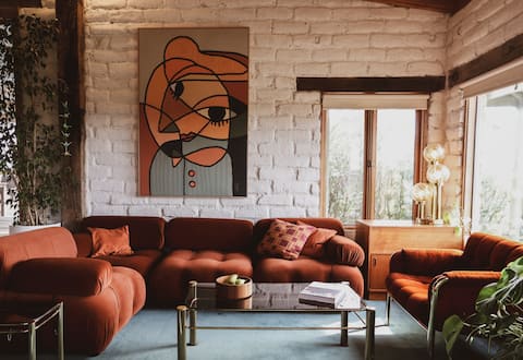 Popular Airbnb listing: The Winehouse in Shire Of Hepburn