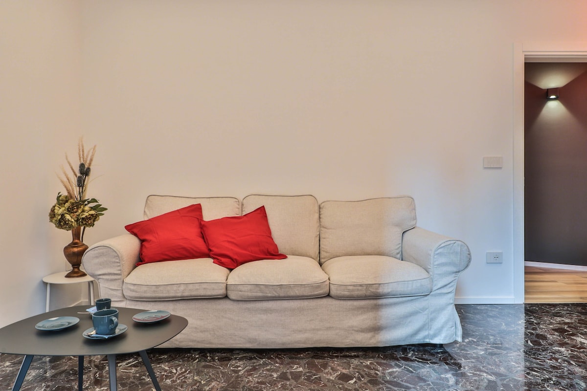 Top performing Airbnb: Casa Emma – 3 Bedrooms, 3 Bathrooms in Bologna