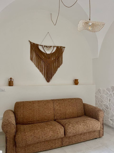 Top performing Airbnb: Dimore Mida 17B in Brindisi