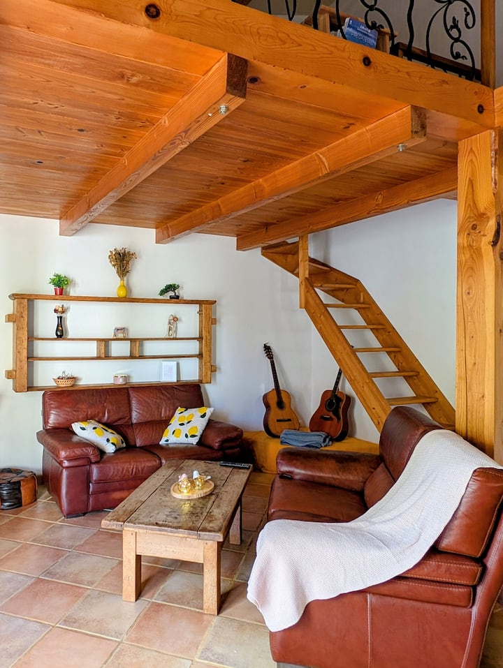 Maison Paisible à La Campagne, Grand Jardin Arboré - Montauroux