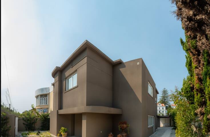 Estoril 17 gallery image 2