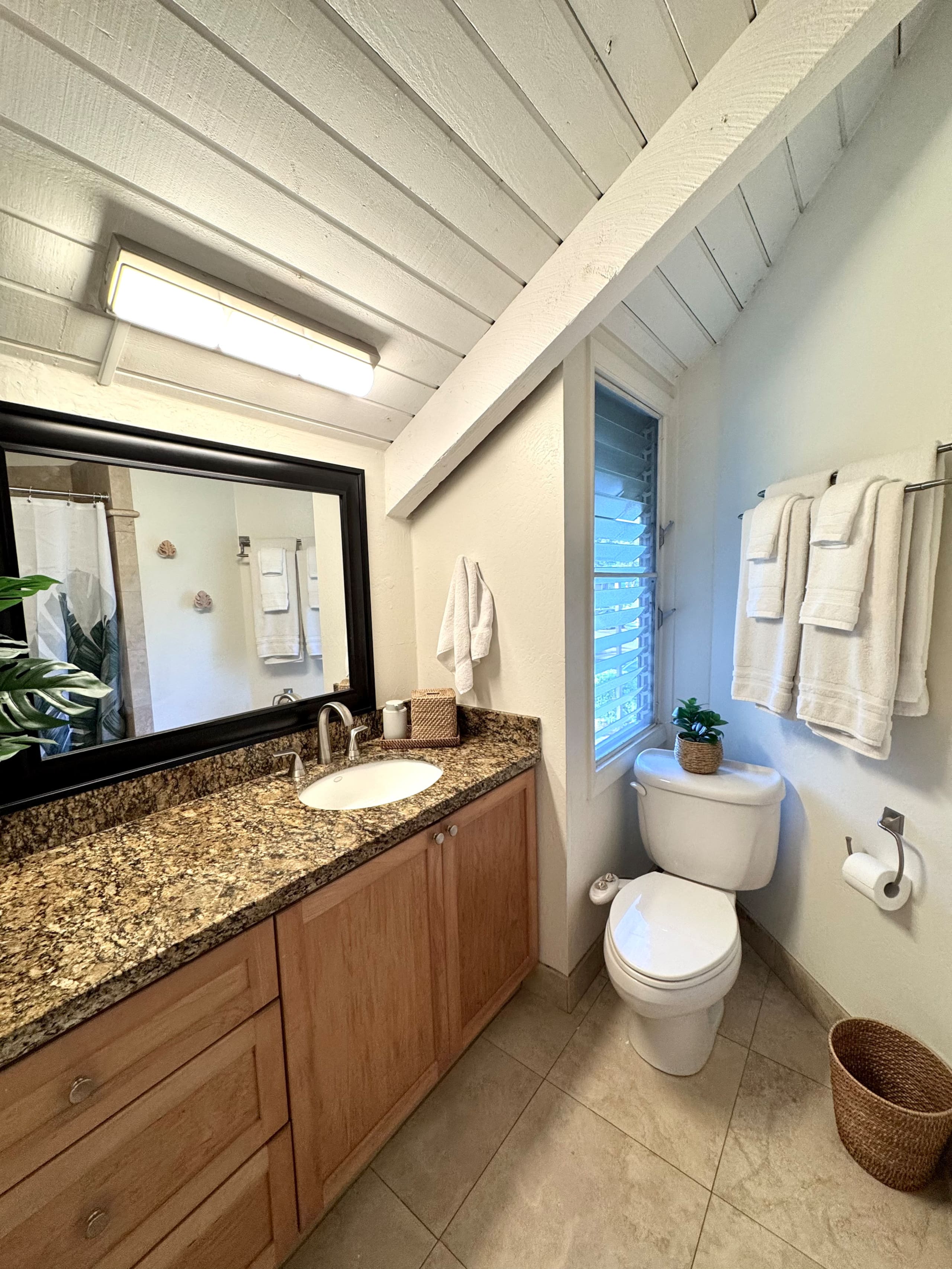 Townhouse in Princeville · ★4.97 · 2 bedrooms · 6 beds · 2 baths - Image 12