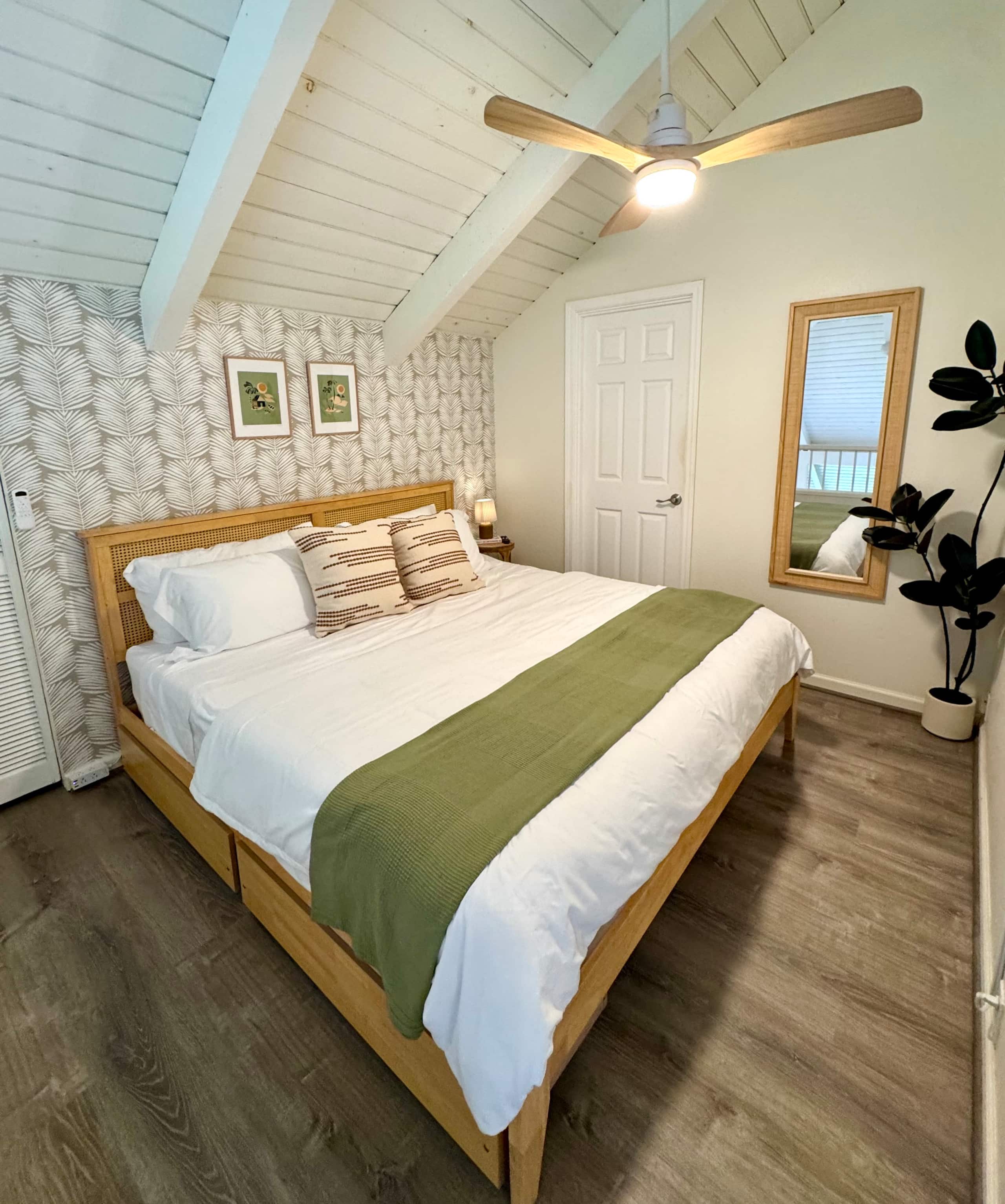 Townhouse in Princeville · ★4.97 · 2 bedrooms · 6 beds · 2 baths - Image 9