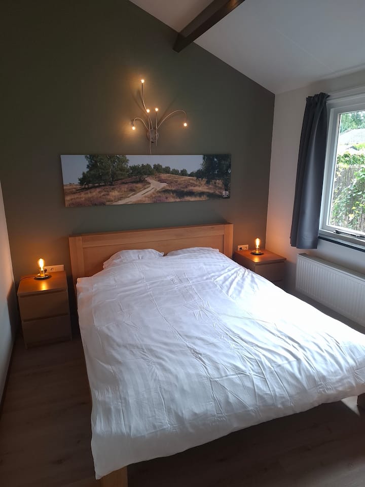 Veluwe Chalet Met Prive Tuin 2p - Modern En Knus - Putten