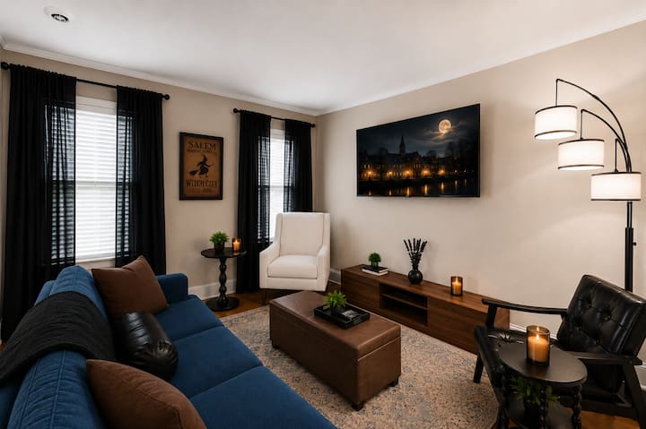 The Witch City Hideout | 3bdr  Gameroom  Parking - Marblehead, MA