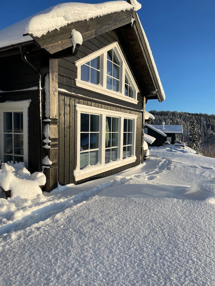 Stor, Ny Og Romslig Hytte - Vossevangen