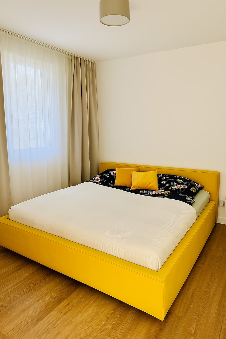 Schlafzimmer 1