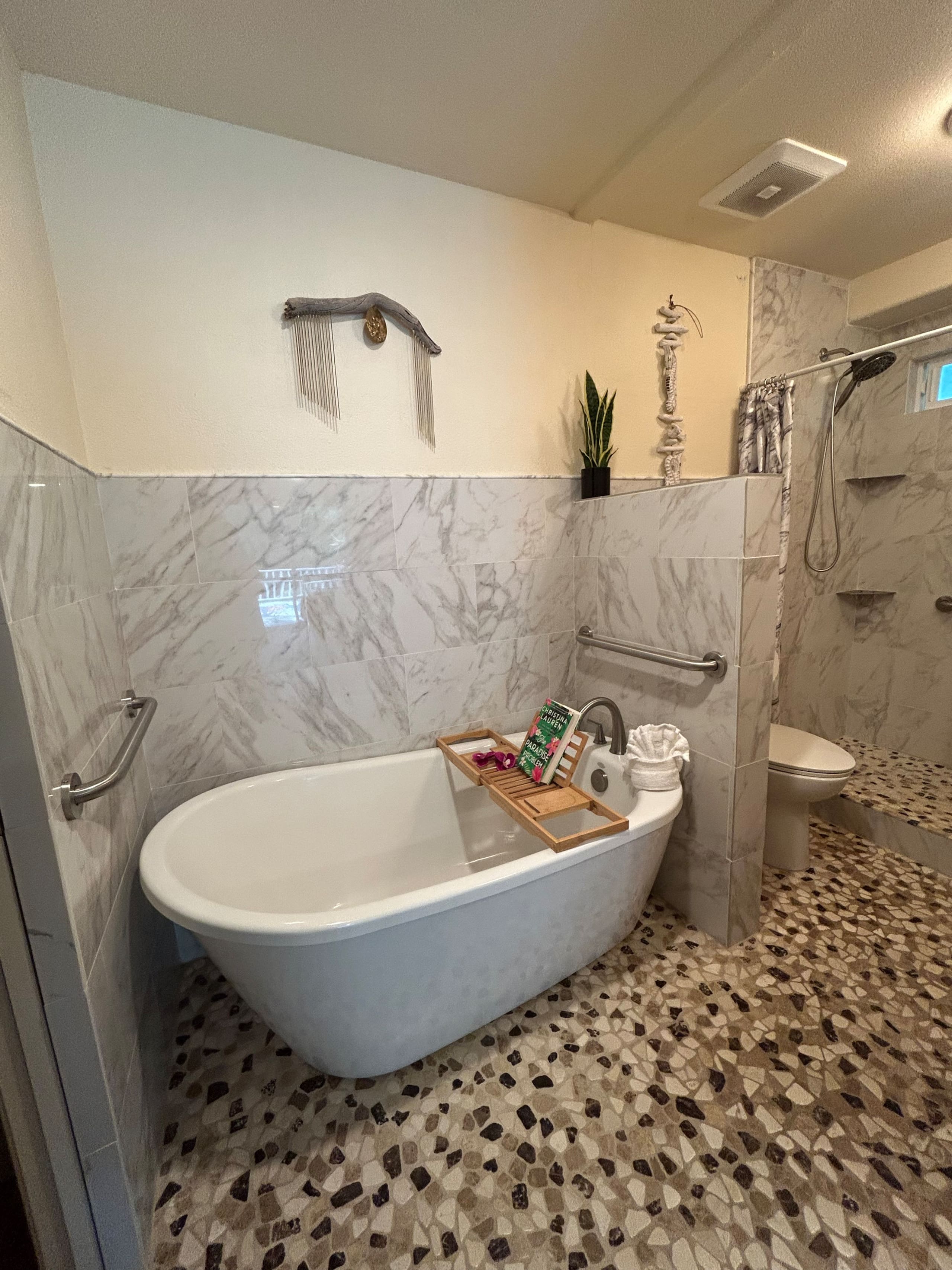 Home in Kailua-Kona · ★5.0 · 3 bedrooms · 4 beds · 2 private baths - Image 31