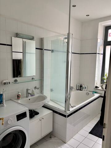 Charming flat 2 min from Oktoberfest gallery image 3