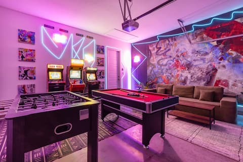 Successful Airbnb property: Trinity Designer Gamehouse in Los Altos