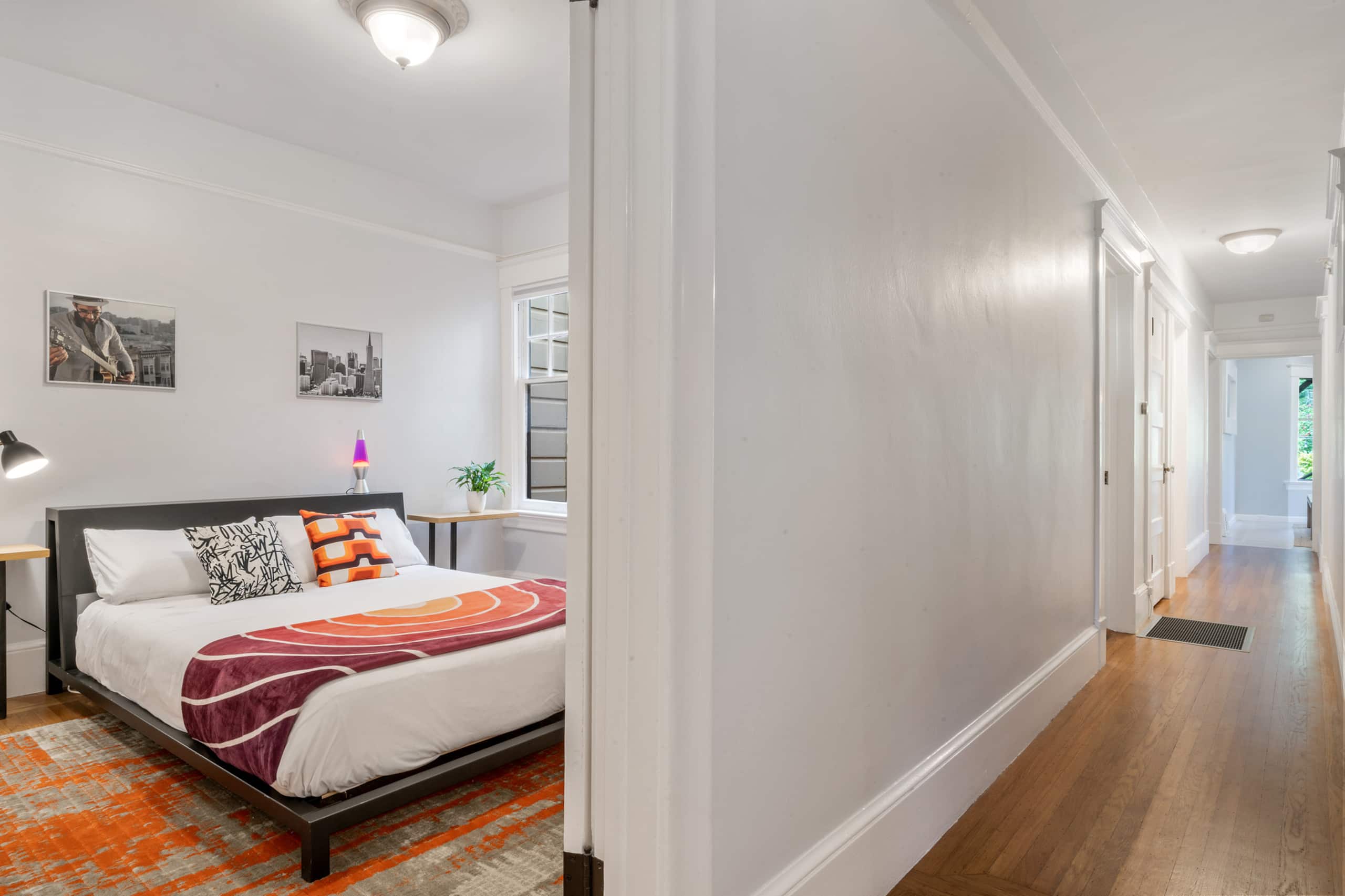 Condo in San Francisco · ★5.0 · 3 bedrooms · 3 beds · 1.5 baths - Image 8