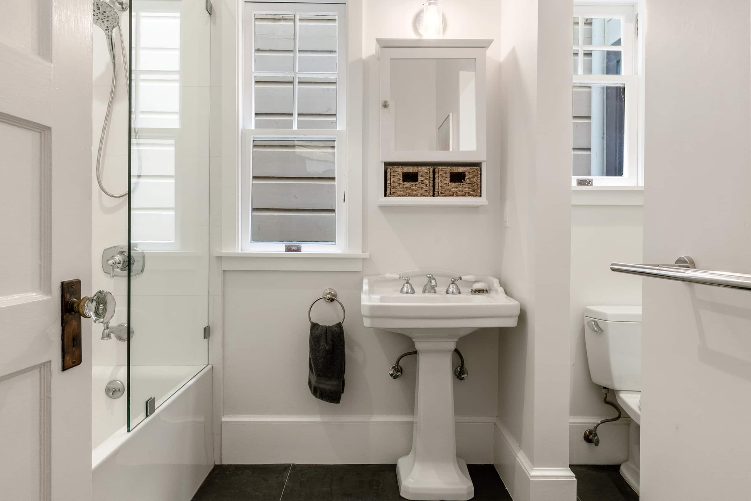 Condo in San Francisco · ★5.0 · 3 bedrooms · 3 beds · 1.5 baths - Image 17