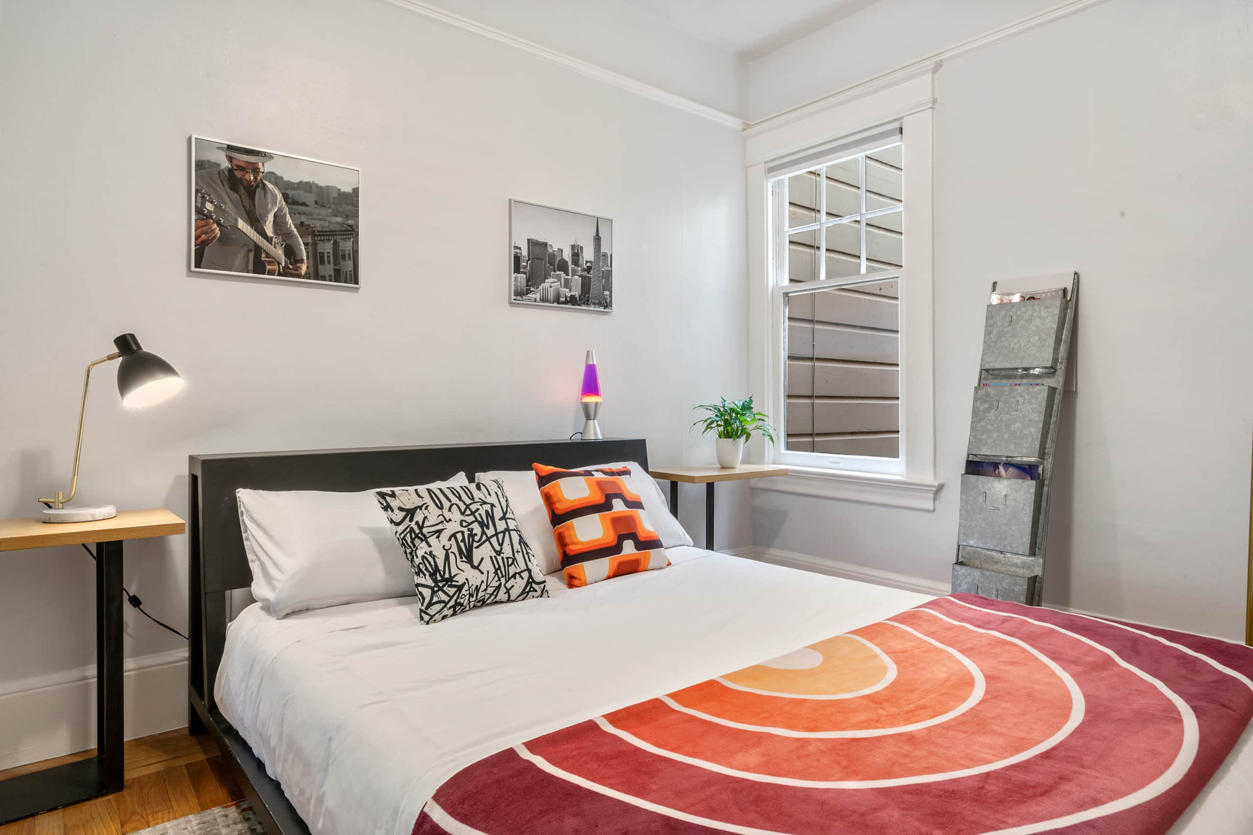Condo in San Francisco · ★5.0 · 3 bedrooms · 3 beds · 1.5 baths - Image 9