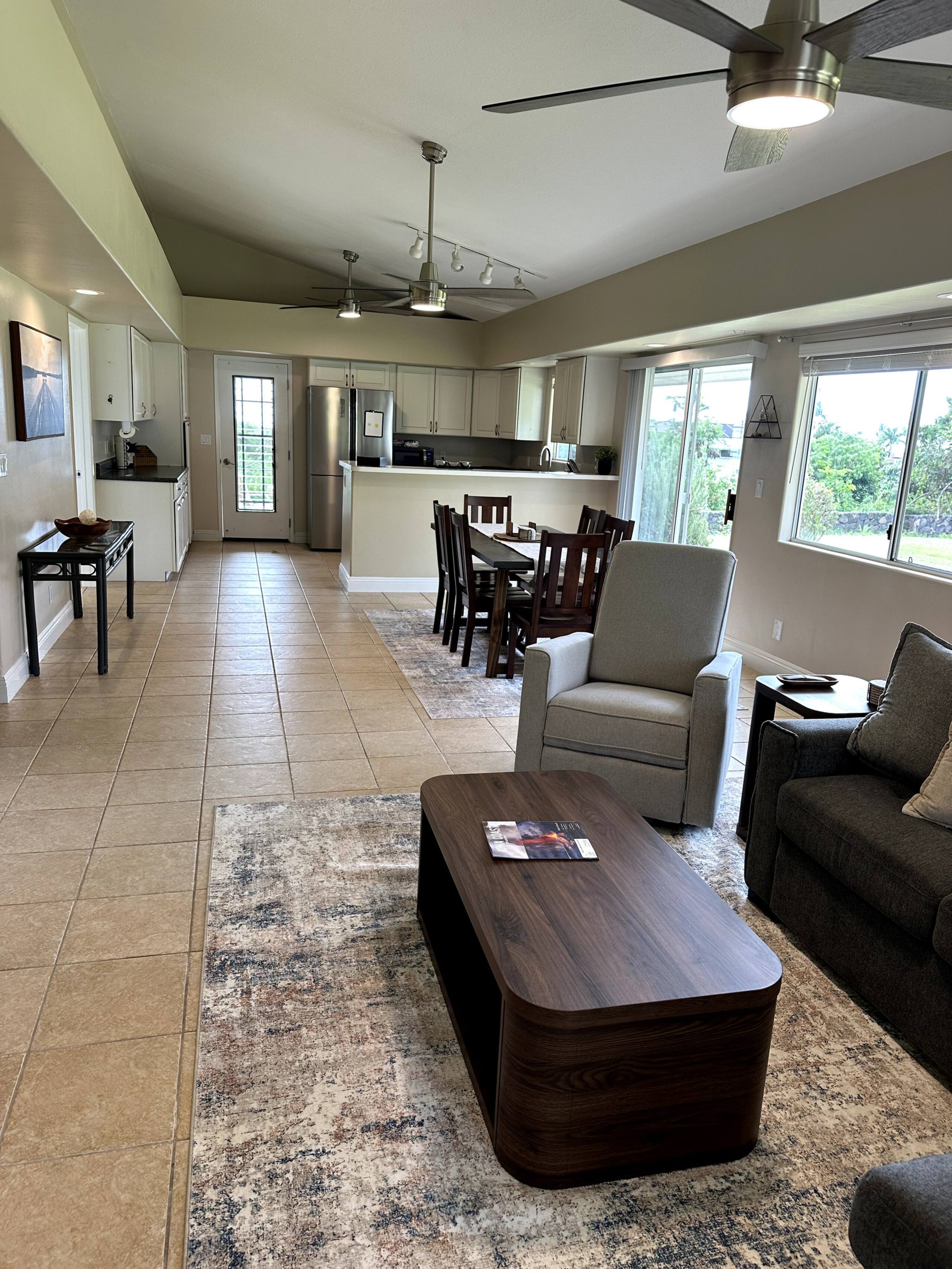Home in Kailua-Kona · ★4.96 · 2 bedrooms · 4 beds · 2 private baths - Image 6