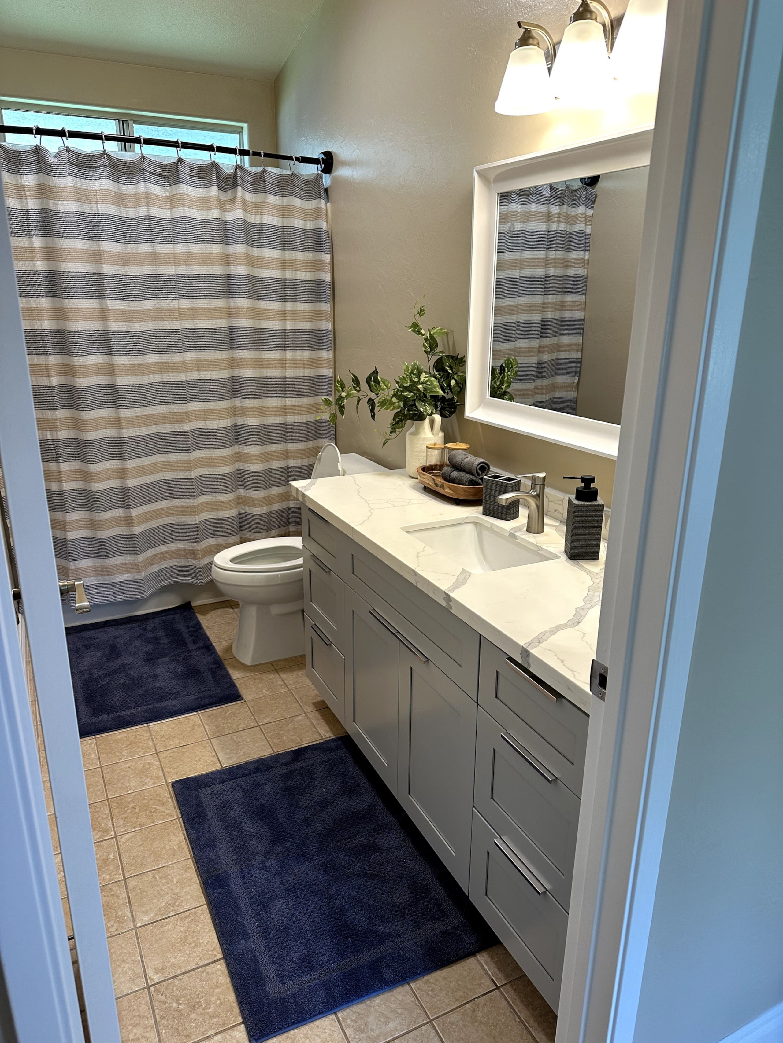 Home in Kailua-Kona · ★4.96 · 2 bedrooms · 4 beds · 2 private baths - Image 16