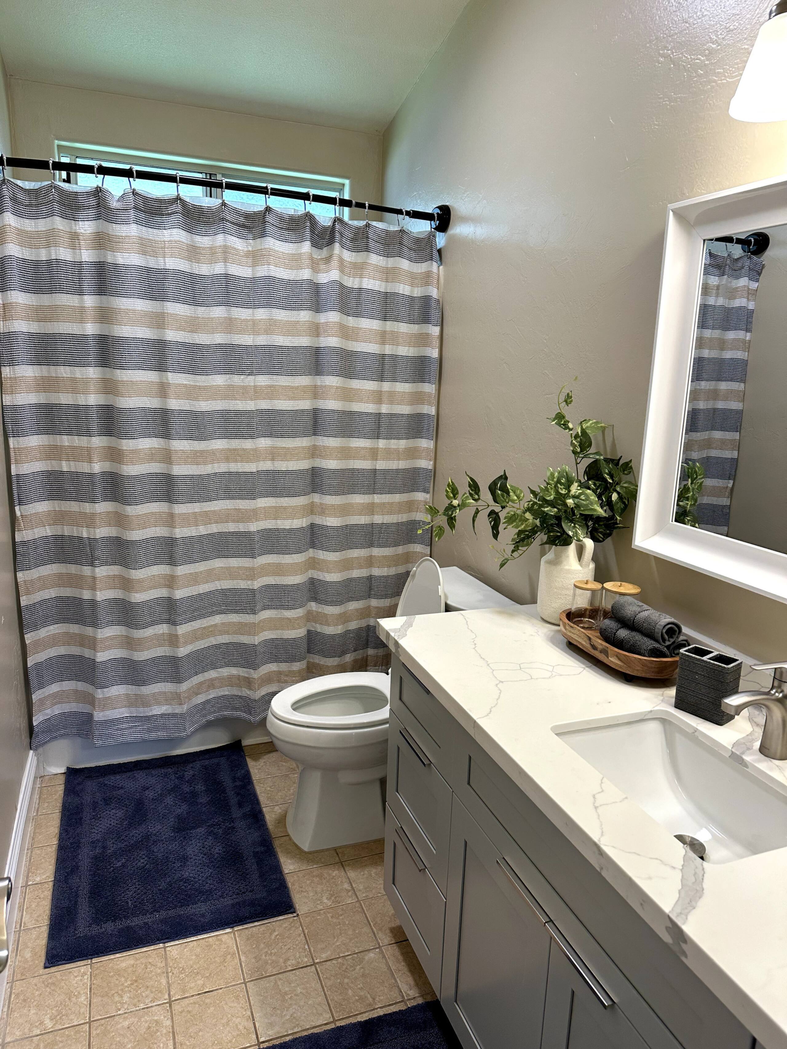 Home in Kailua-Kona · ★4.96 · 2 bedrooms · 4 beds · 2 private baths - Image 17