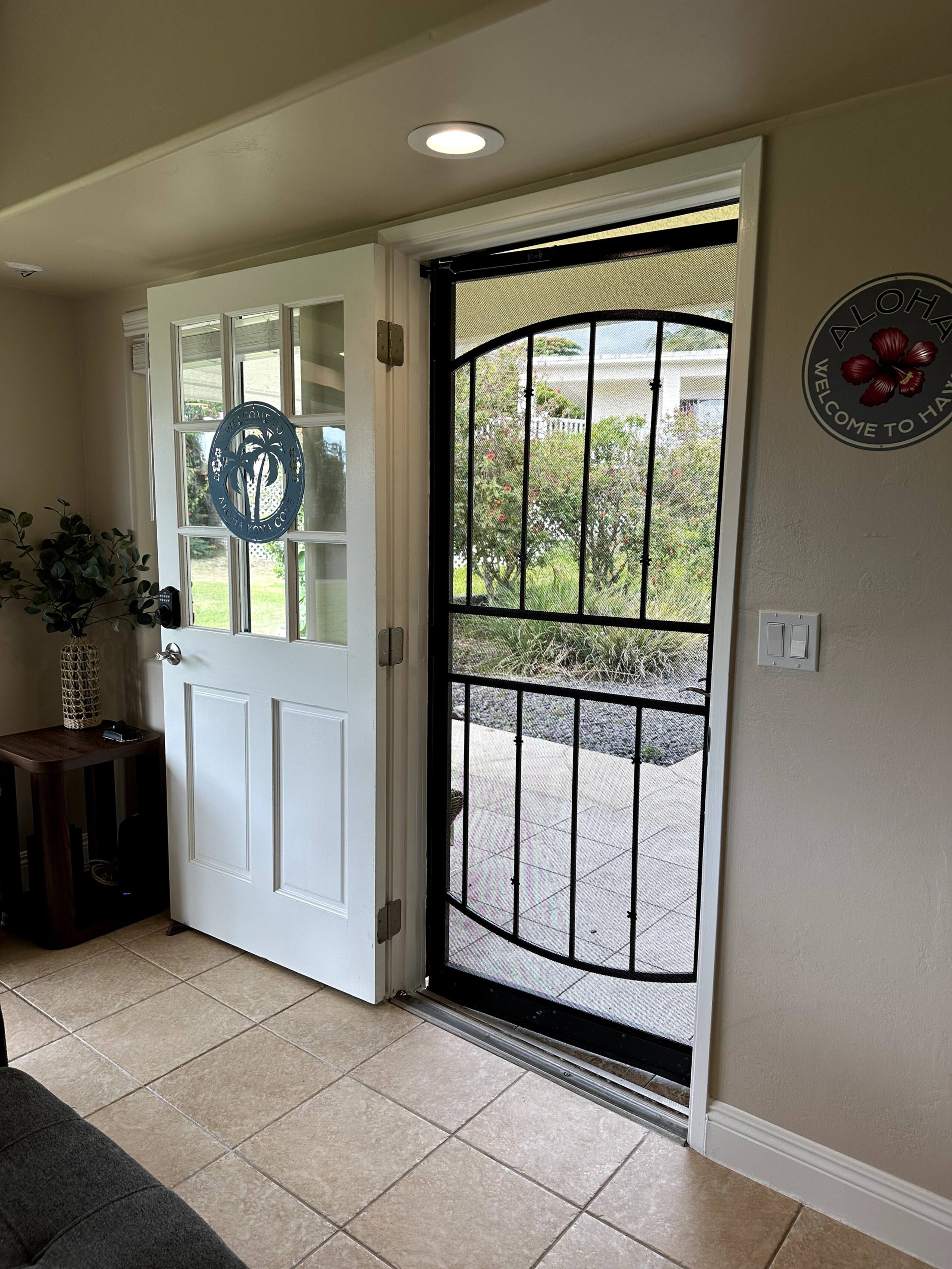 Home in Kailua-Kona · ★4.96 · 2 bedrooms · 4 beds · 2 private baths - Image 3