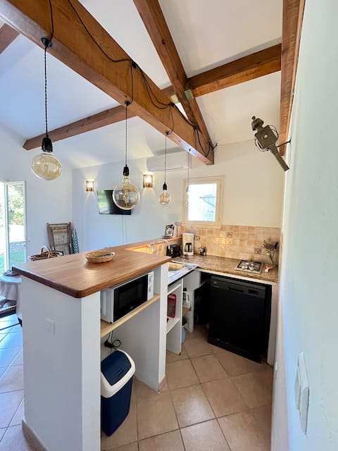 Popular Airbnb listing: Maisonette in the heart of an olive grove - 3 rooms in Saint Florent