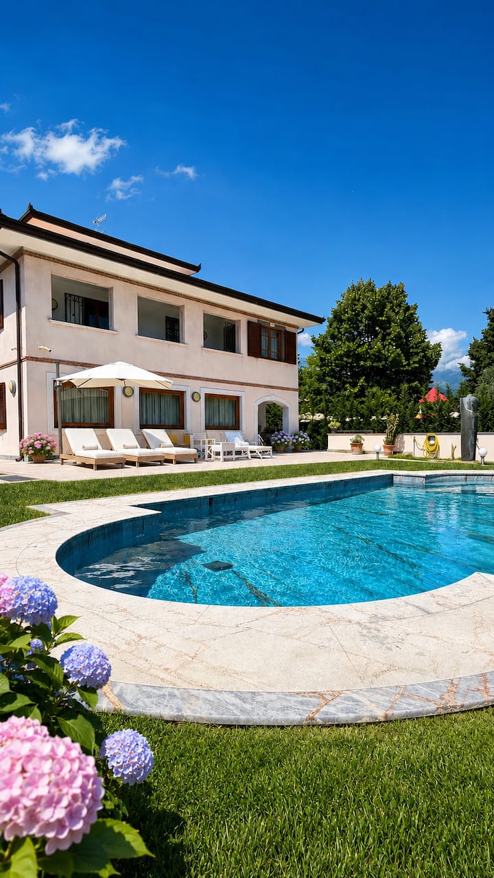 Villa De Luxe Avec Piscine Et Fitness - Carrara