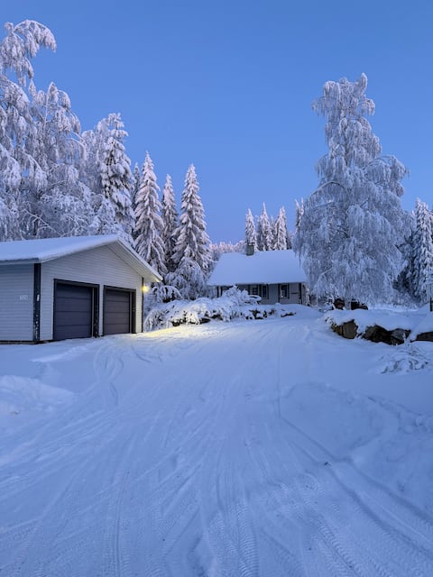 Popular Airbnb listing: Tahko ski-in/out cottage at the foot of the slopes in Nilsiä