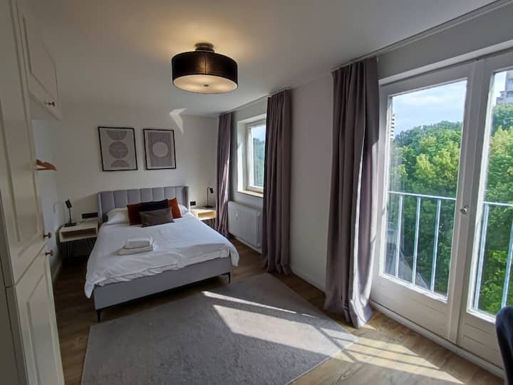 3-bed At Westend - Berlin
